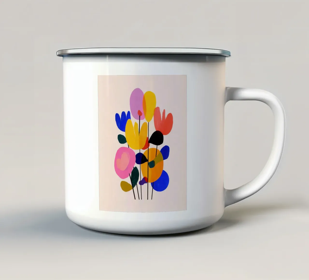 Stampa colorata di bouquet floreale astratto tazza in smalto da Artbyvo