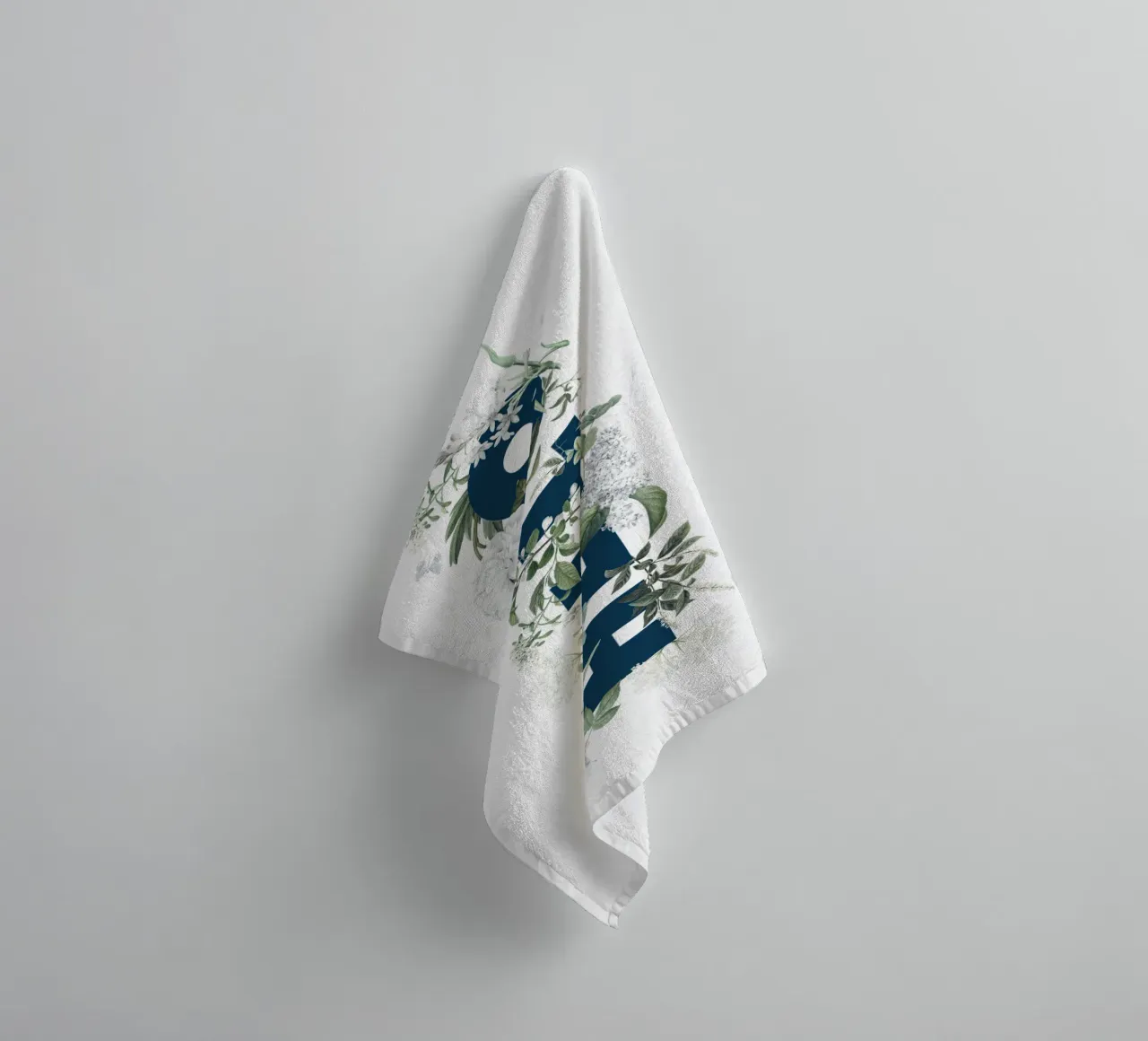 Ciao Fiori e Insetti Blu Bianco asciugamano da bagno da Studio Frances M