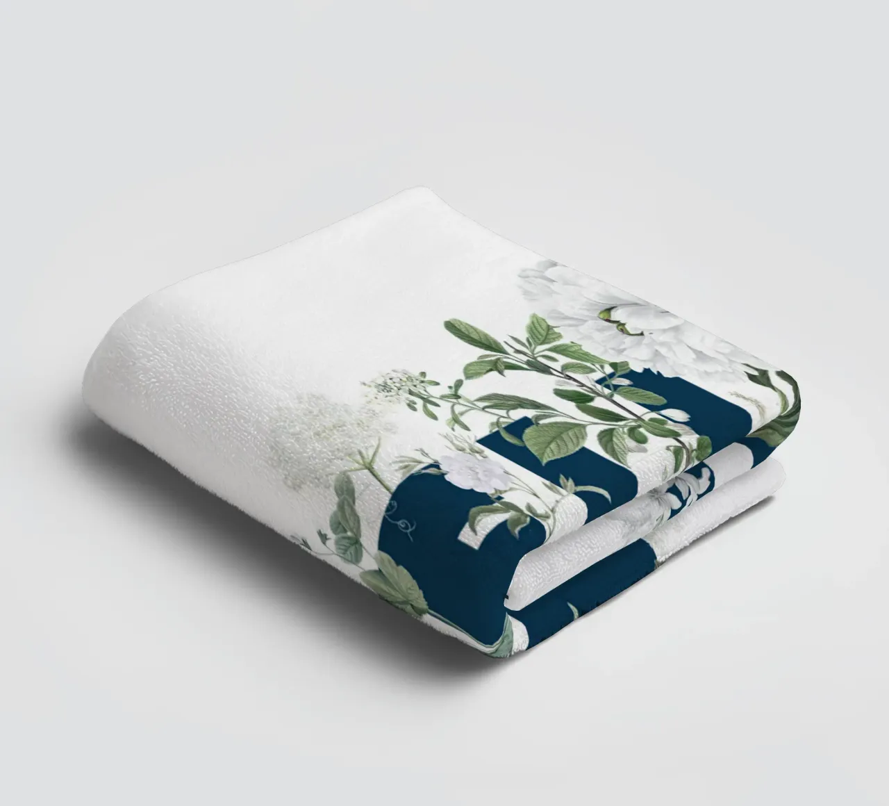 Ciao Fiori e Insetti Blu Bianco asciugamano da bagno da Studio Frances M