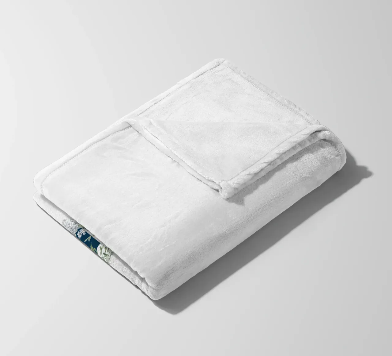 Ciao Fiori e Insetti Blu Bianco coperta in pile da Studio Frances M