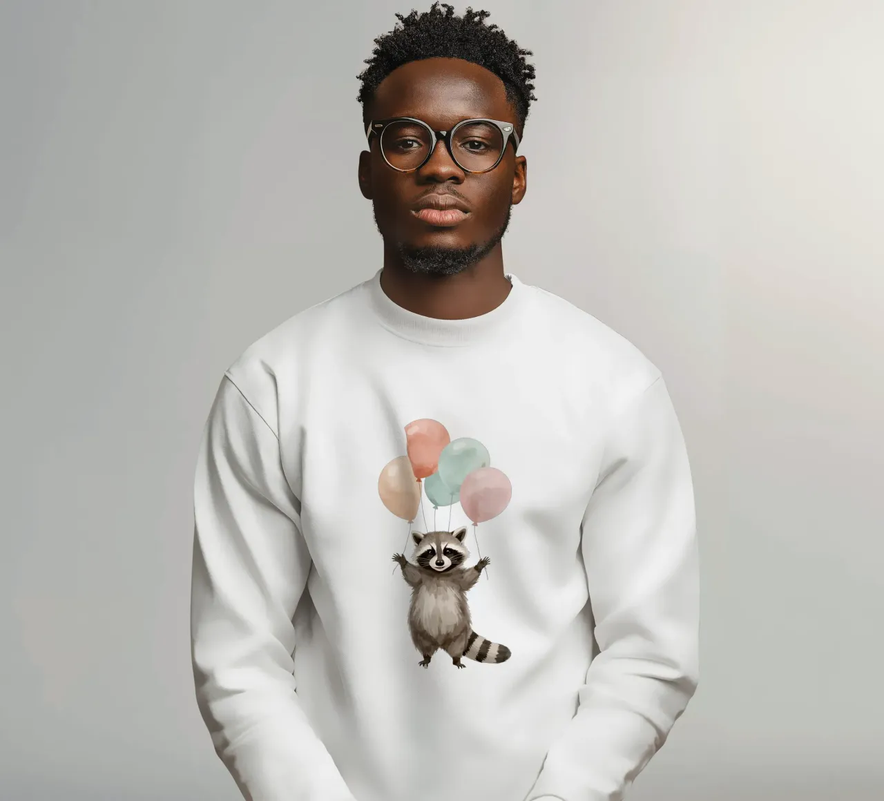 Lindo mapache con globos en las manos sudadera de DesignDoodle