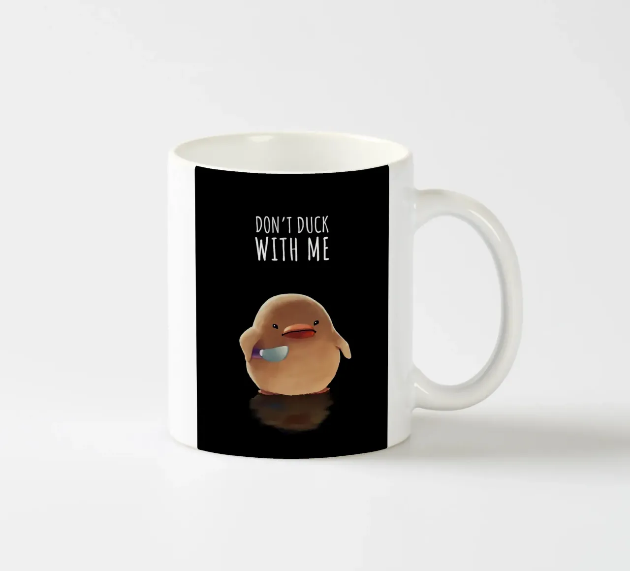 Non fare l'anatra con me tazza in ceramica da Liam Johnson