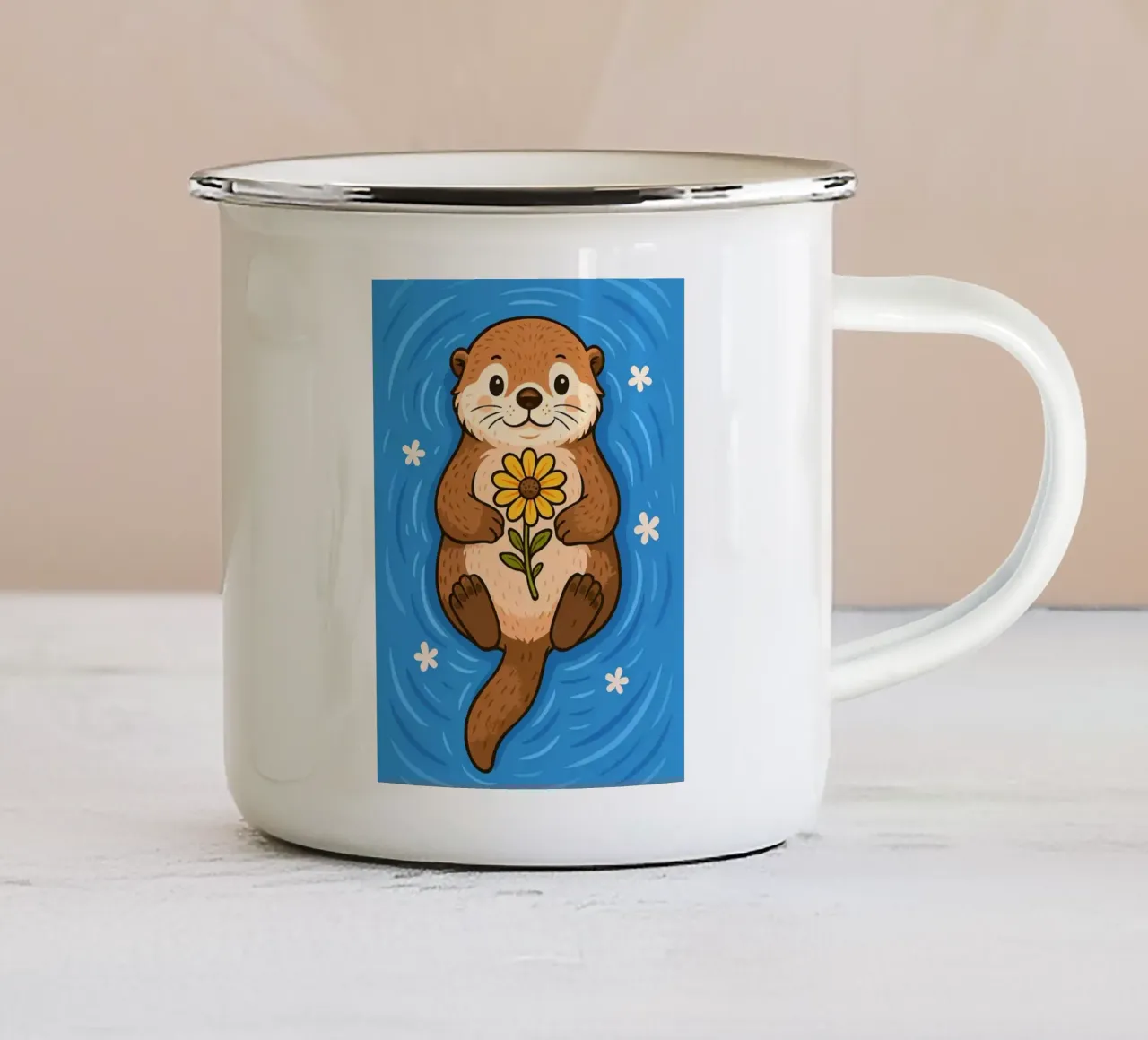Lontra galleggiante con fiore tazza in smalto da Liam Johnson