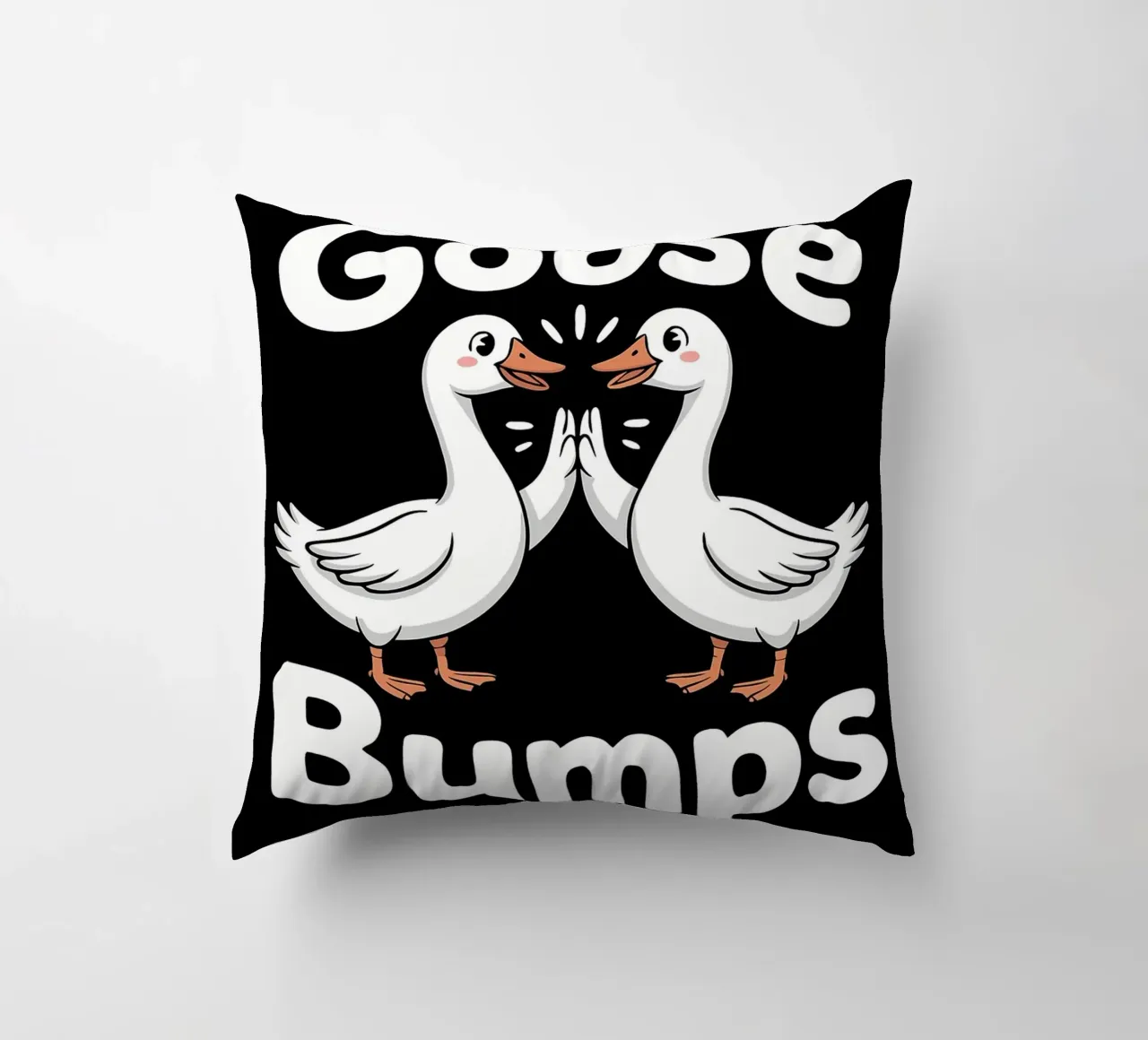 Oca in calore Oche Pun Bird cuscino da Liam Johnson