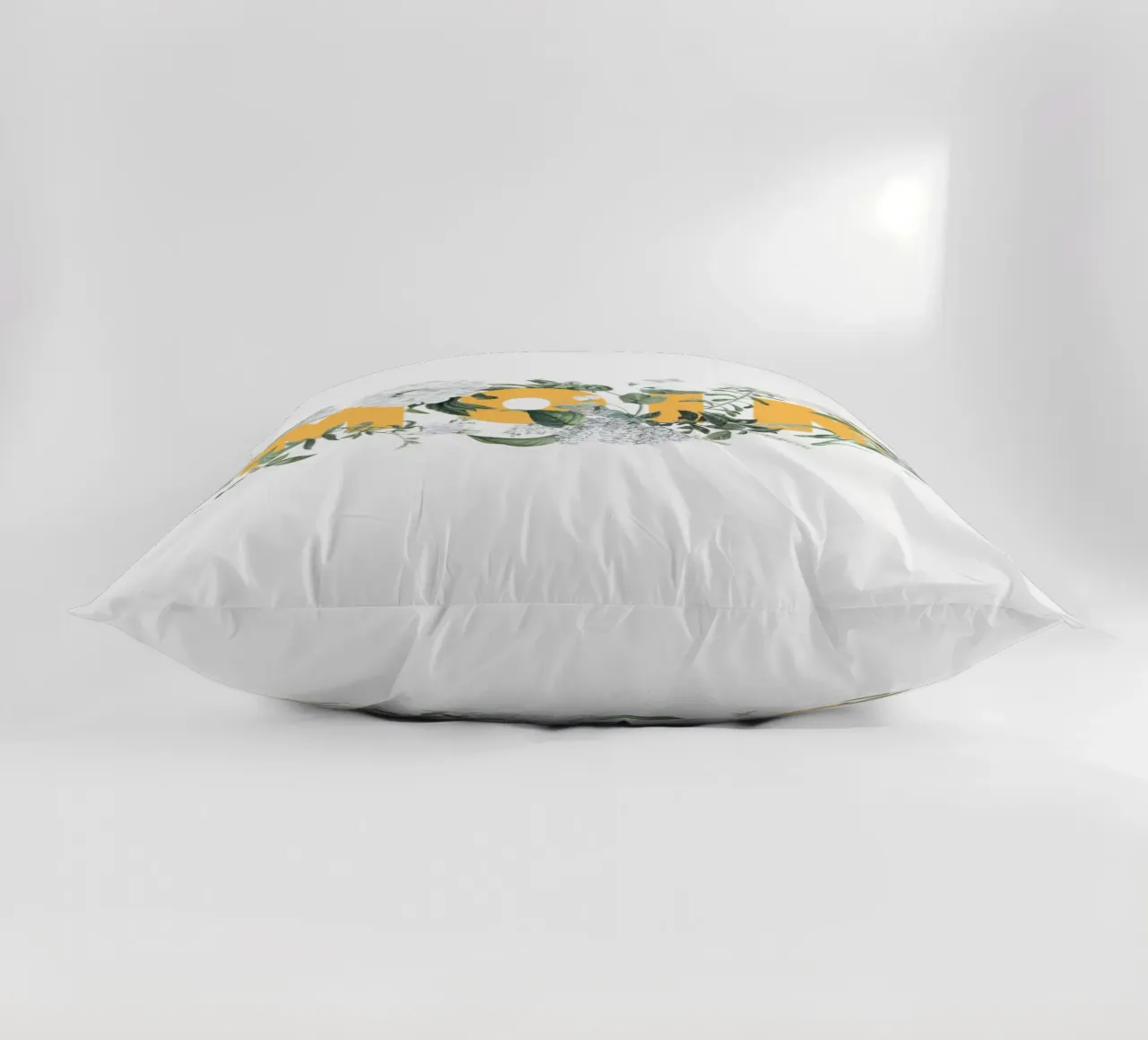 Moin Fleurs & Insectes Jaune Blanc coussin de Studio Frances M