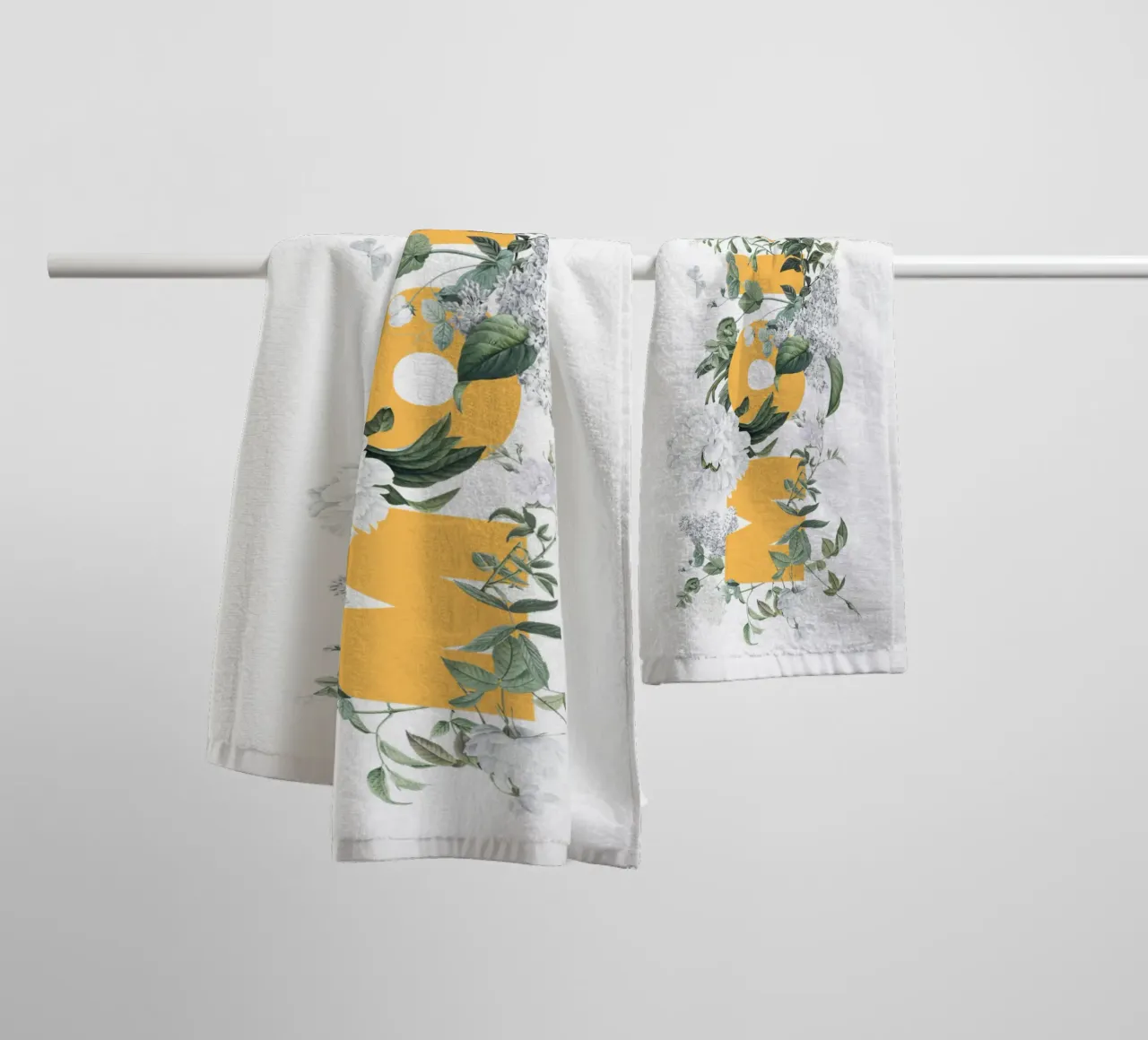 Moin Fleurs & Insectes Jaune Blanc serviette de bain de Studio Frances M