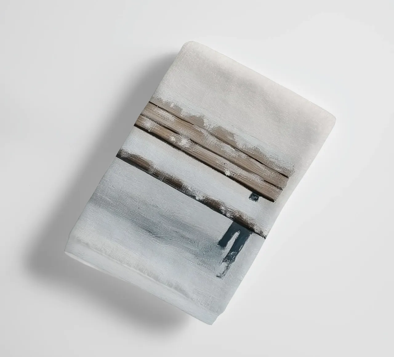 Panchina invernale in un tranquillo turbine di neve asciugamano da bagno da Cozy Vibes