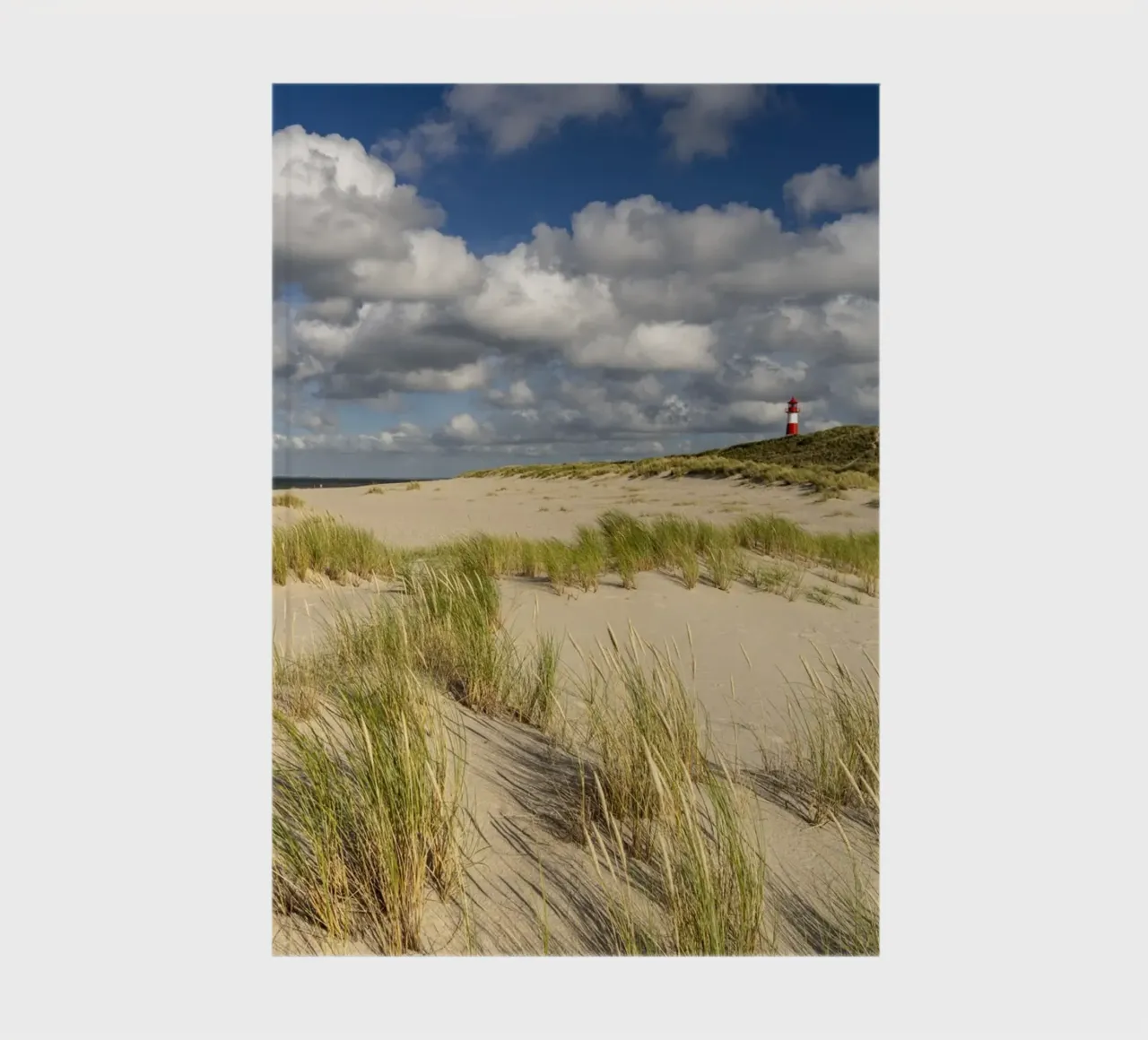 Strand und Leuchtturm List-Ost auf Sylt notebook by Reisefotografie - Bilder aus aller Welt