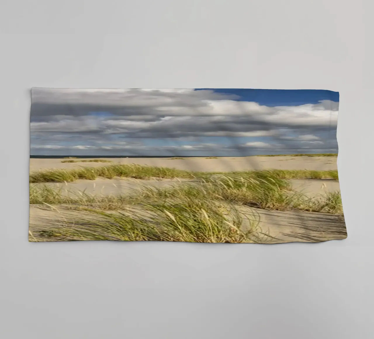 Strand und Leuchtturm List-Ost auf Sylt asciugamano da bagno da Reisefotografie - Bilder aus aller Welt