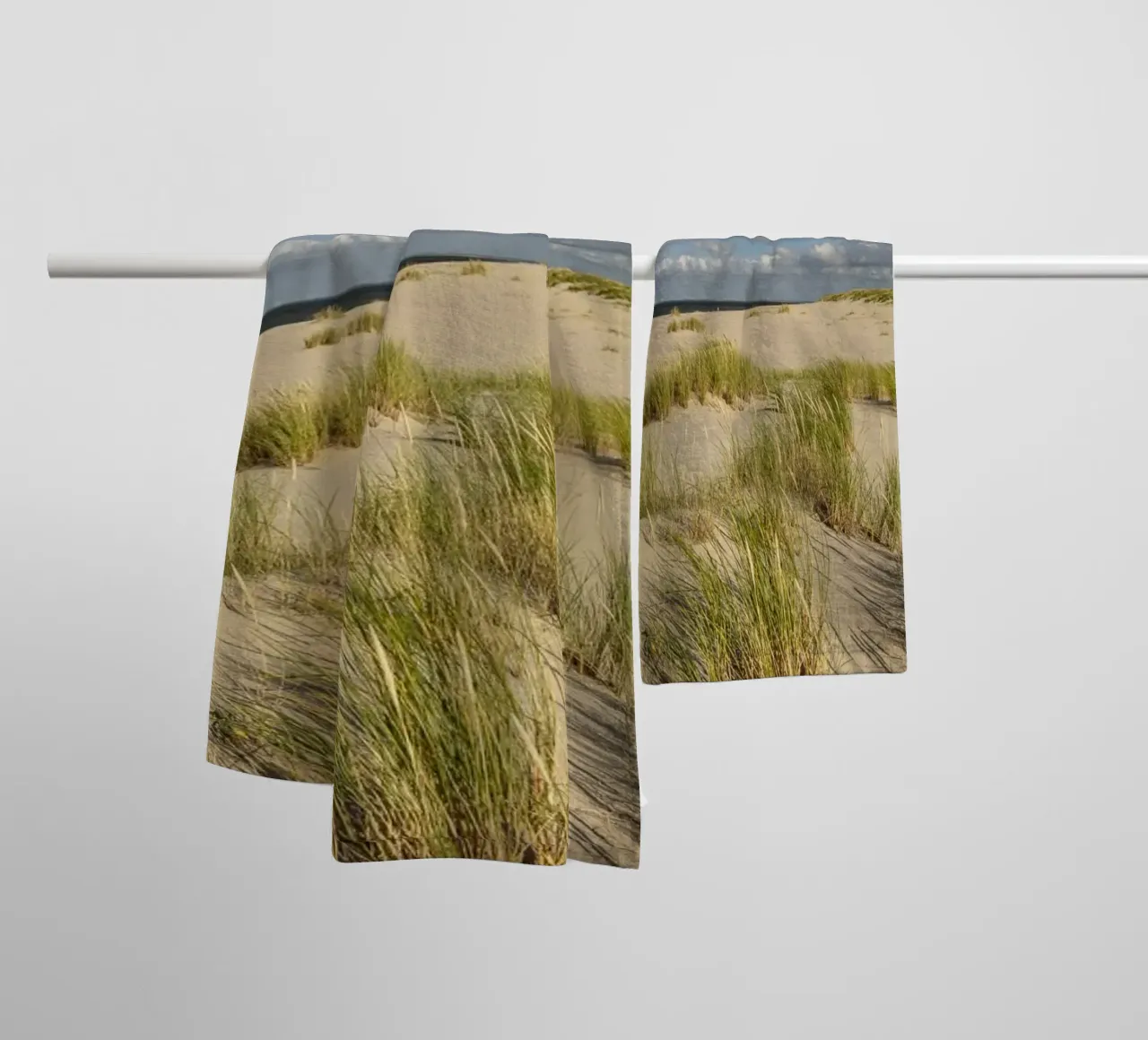 Strand und Leuchtturm List-Ost auf Sylt asciugamano da bagno da Reisefotografie - Bilder aus aller Welt