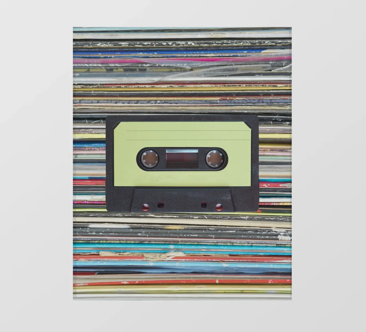 music tape in color shade pellicola backlit da Creaton