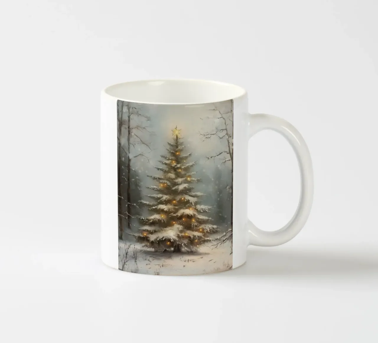Albero di Natale innevato con luci nella foresta invernale tazza in ceramica da Cozy Vibes