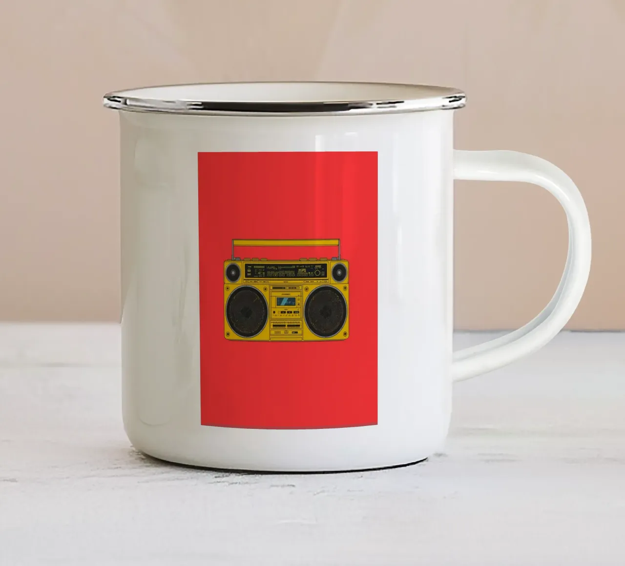 speaker in red shade emaille mok van Creaton