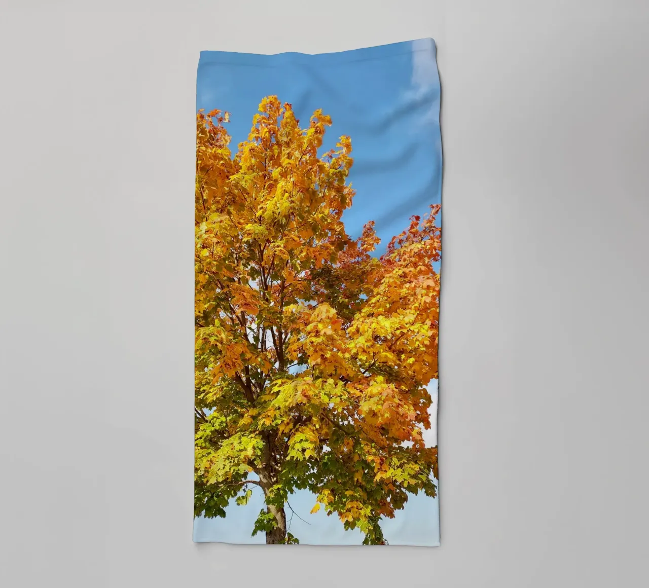 Luci d'autunno asciugamano da bagno da SunflowerDE