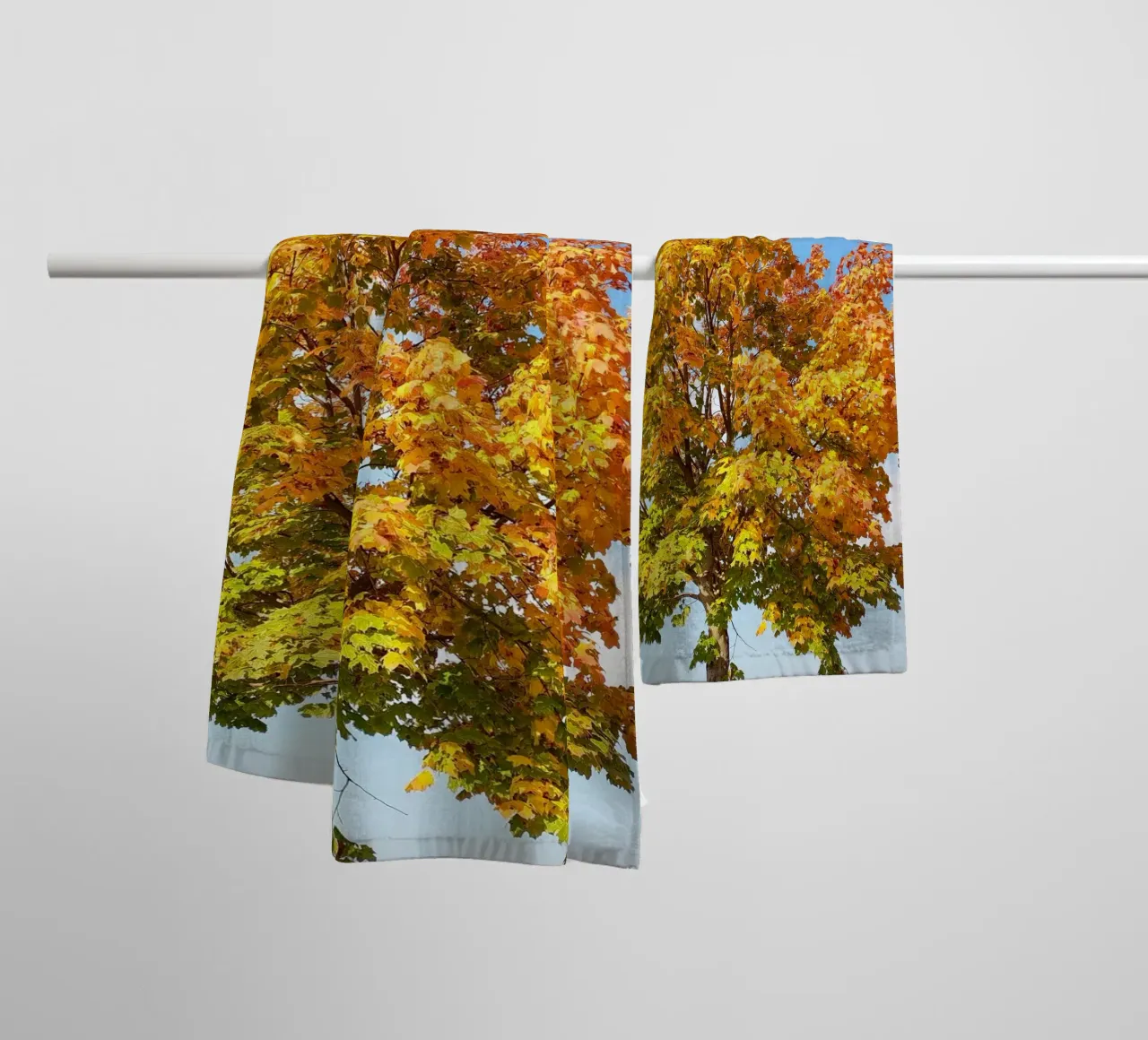 Luci d'autunno asciugamano da bagno da SunflowerDE