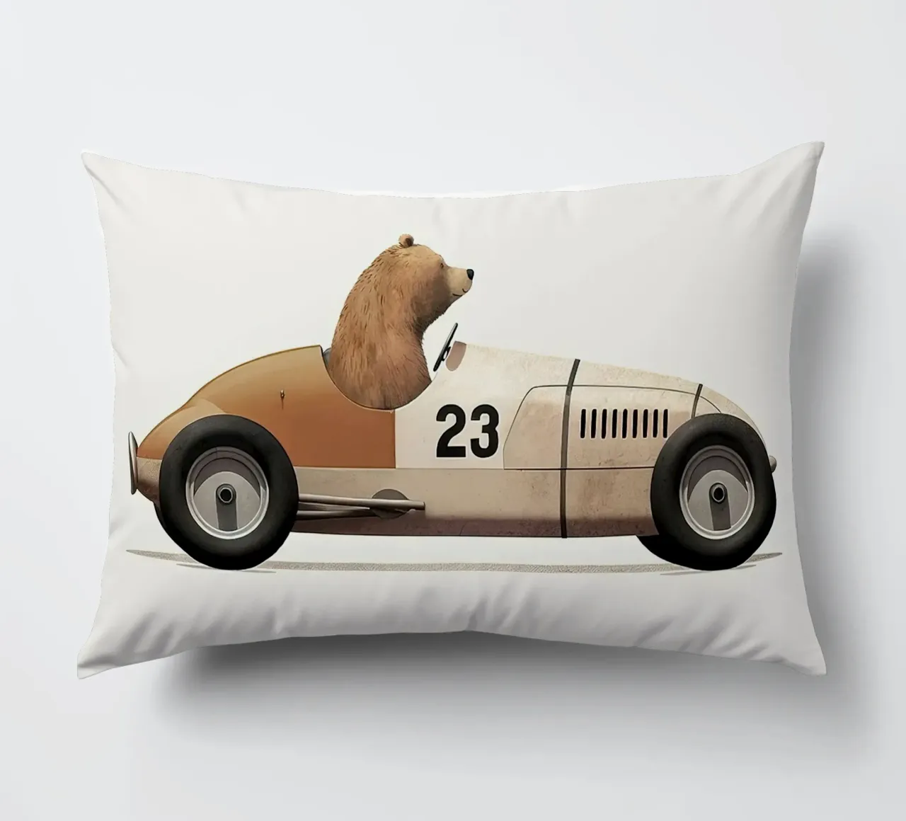 Orso in auto giocattolo cuscino da Emil Art Studio