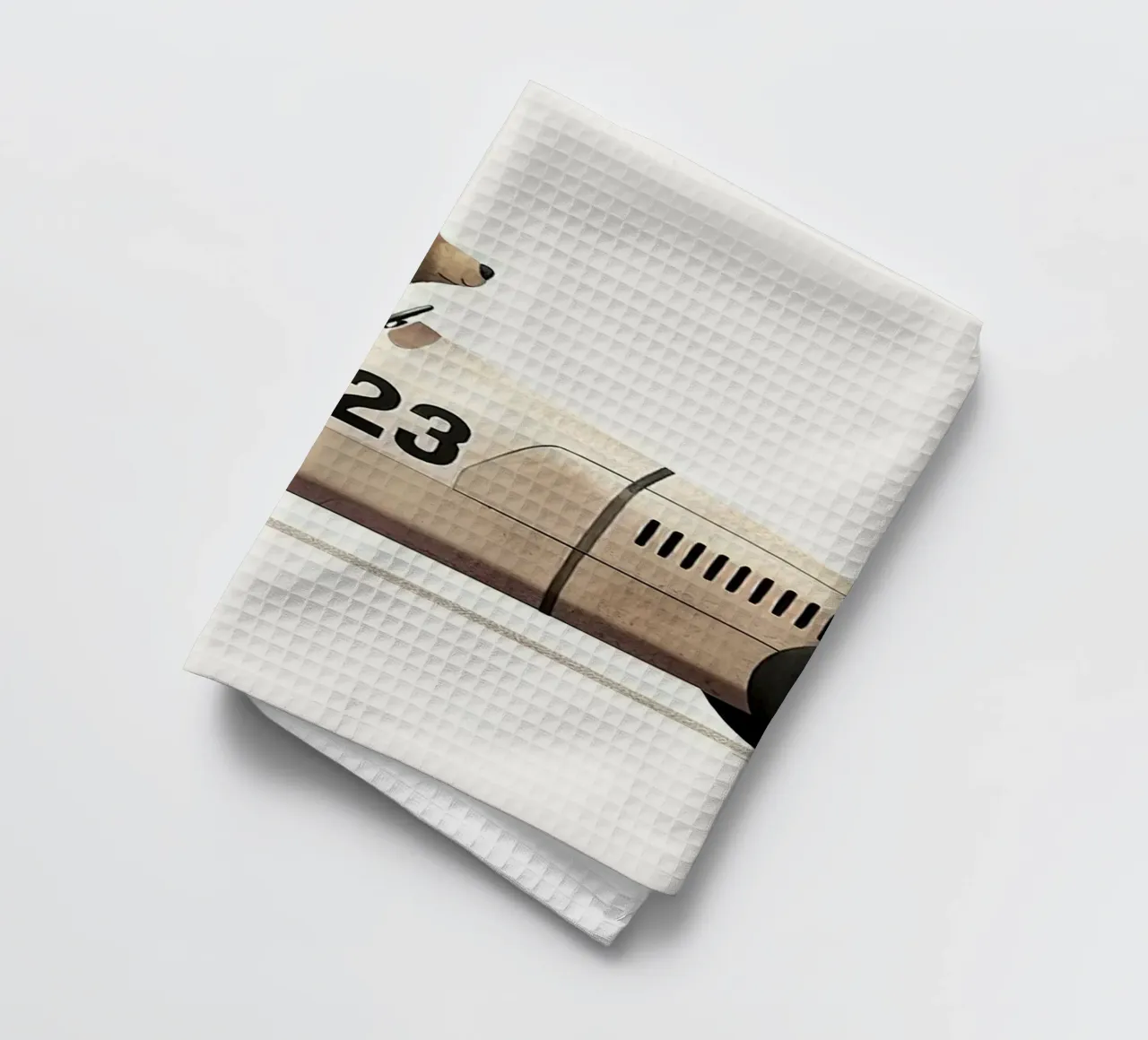 Orso in auto giocattolo canovaccio da cucina da Emil Art Studio