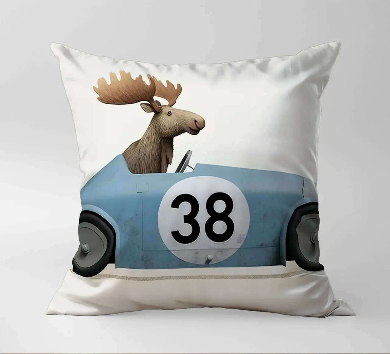 Alce in auto giocattolo cuscino da Emil Art Studio