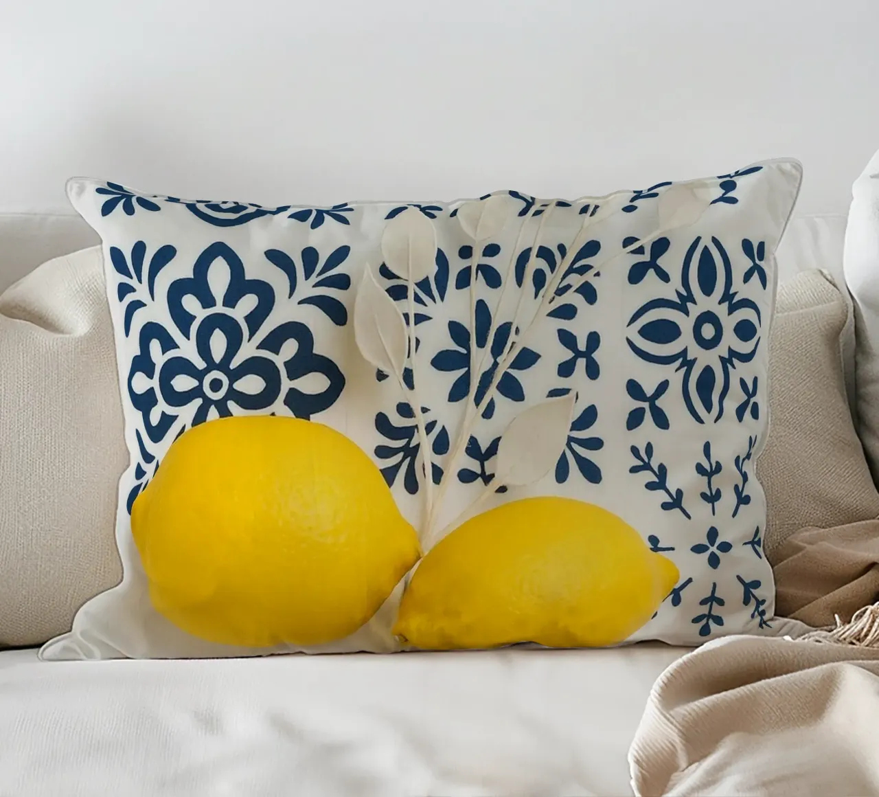 Piastrelle mediterranee e design al limone cuscino da Casa Calm