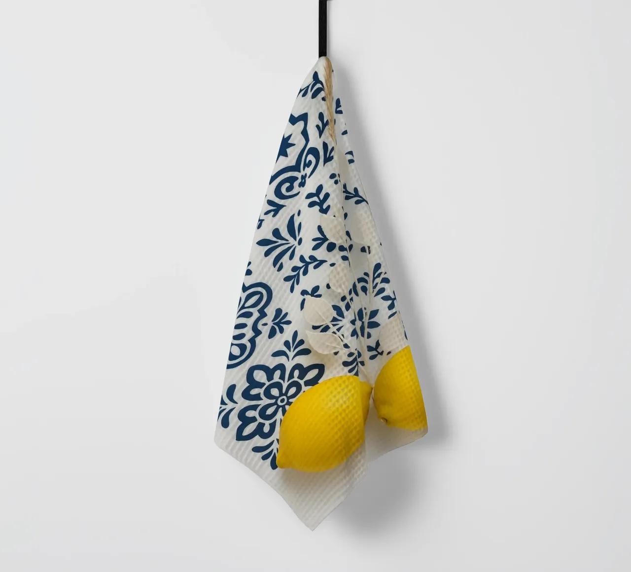 Piastrelle mediterranee e design al limone canovaccio da cucina da Casa Calm