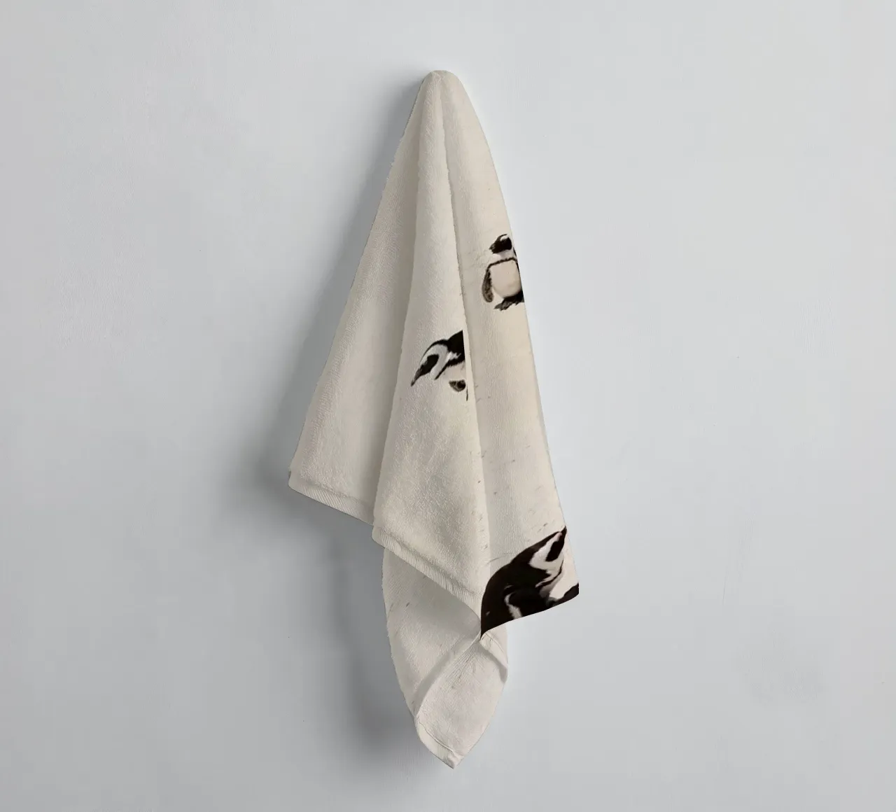 Pinguïns in Zuid-Afrika (Kaapstad) badhanddoek van Simon Koy