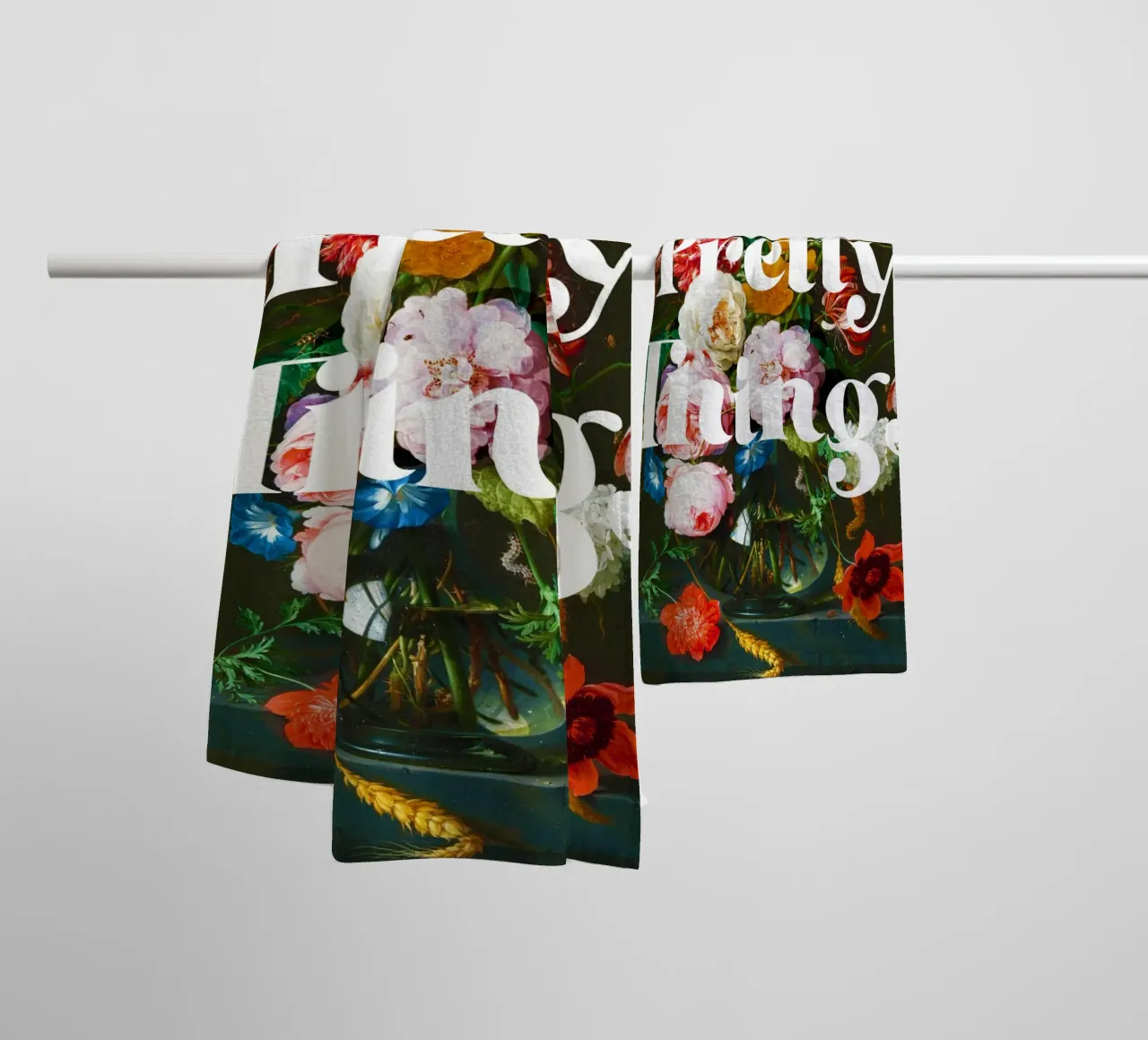 Natura morta con fiori in un bicchiere di vetro di Jan Davidsz. de Heem. asciugamano da bagno da Venus Art