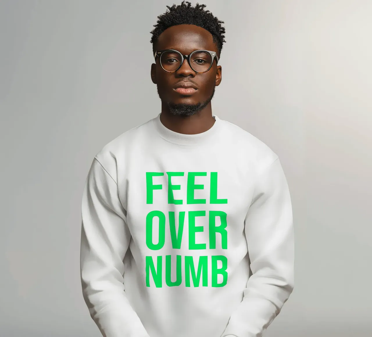 OVER Series- bold letters, brave values (5 colors) sudadera de FRICKE DESIGN