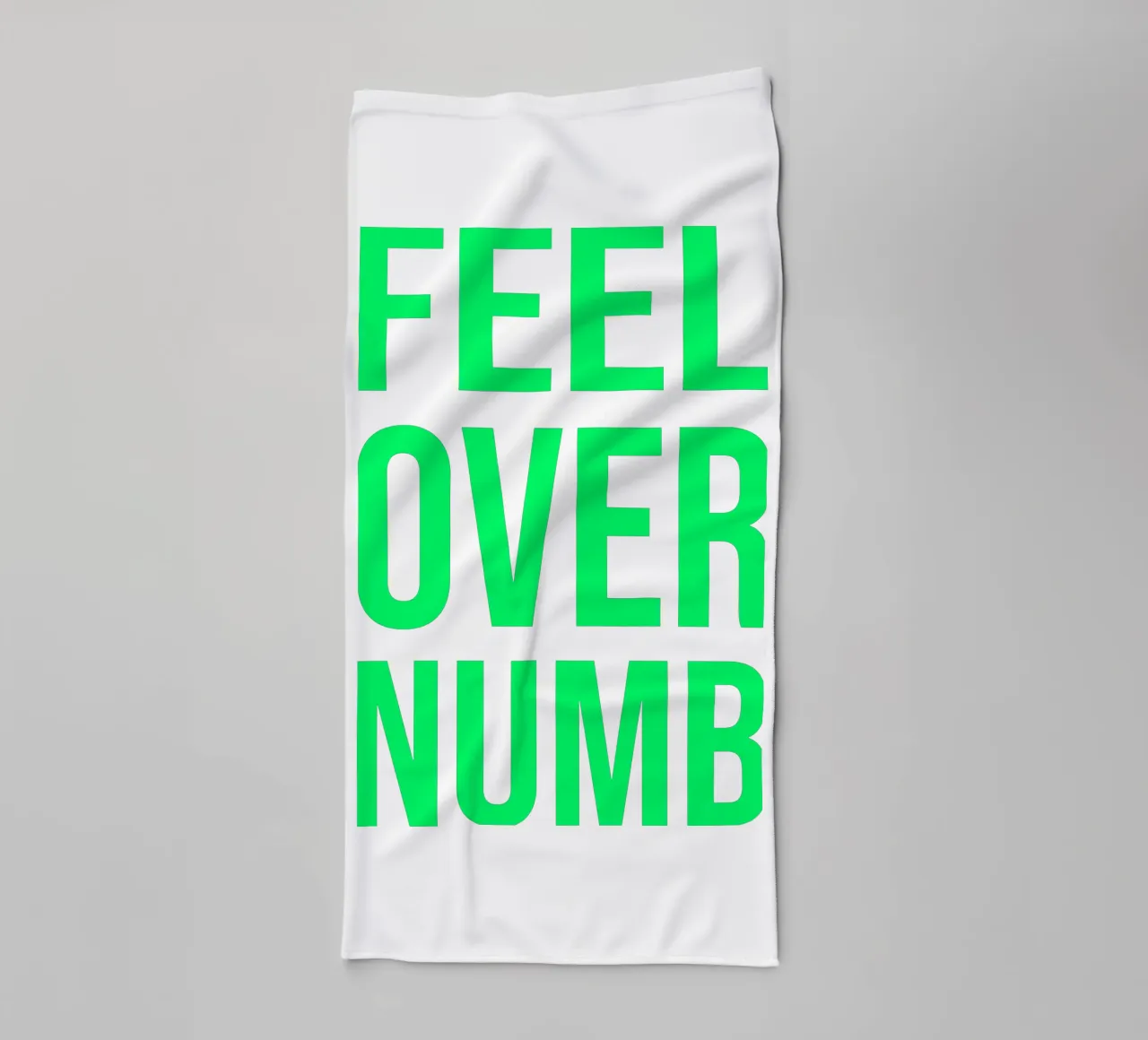 OVER Series- bold letters, brave values (5 colors) toalla de baño de FRICKE DESIGN