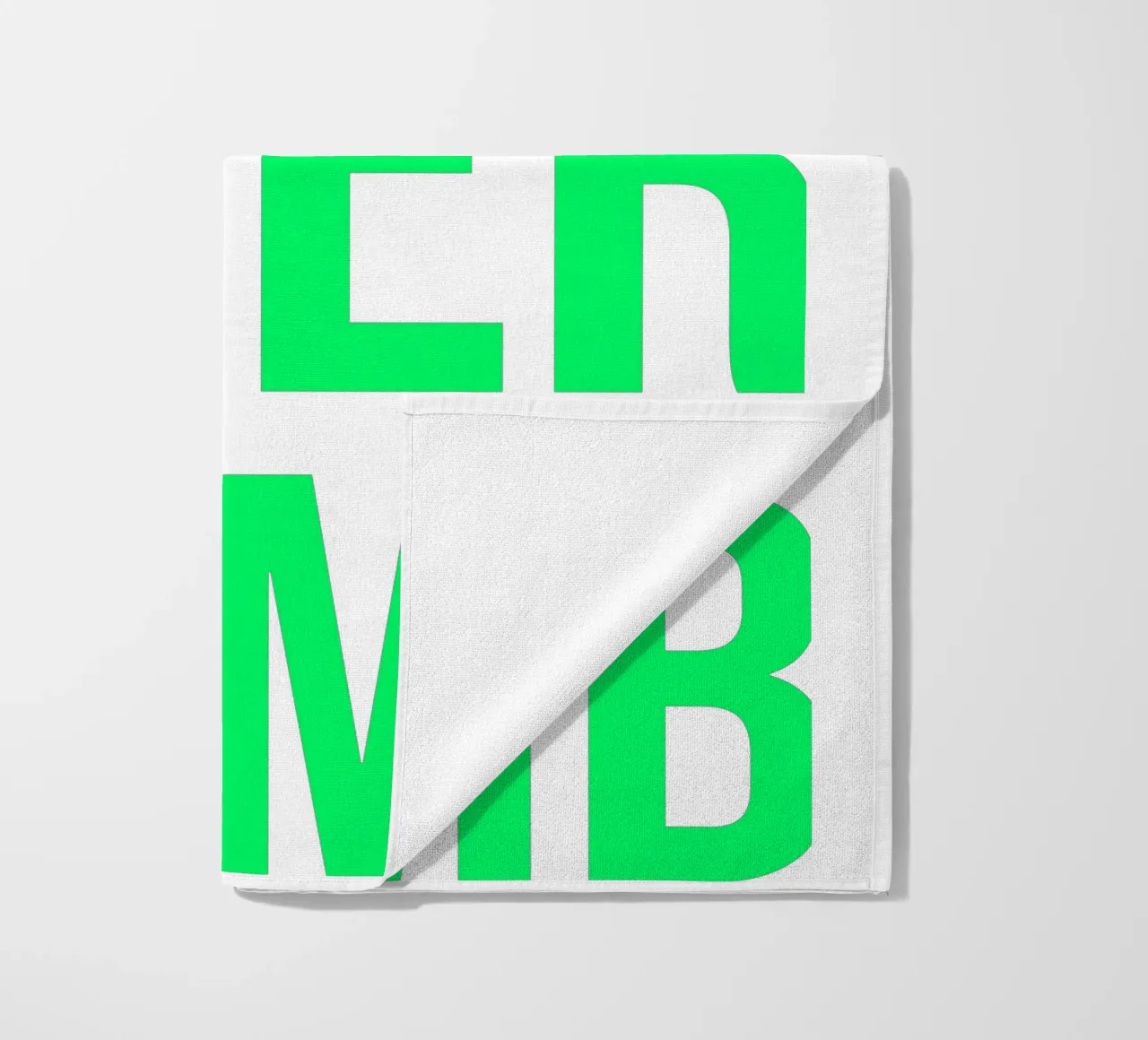 OVER Series- bold letters, brave values (5 colors) telo mare da FRICKE DESIGN