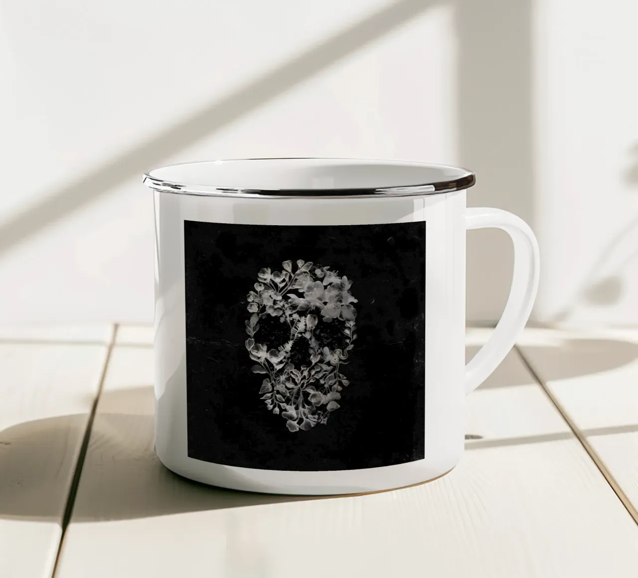 Glass Skull tazza in smalto da Ali Gulec