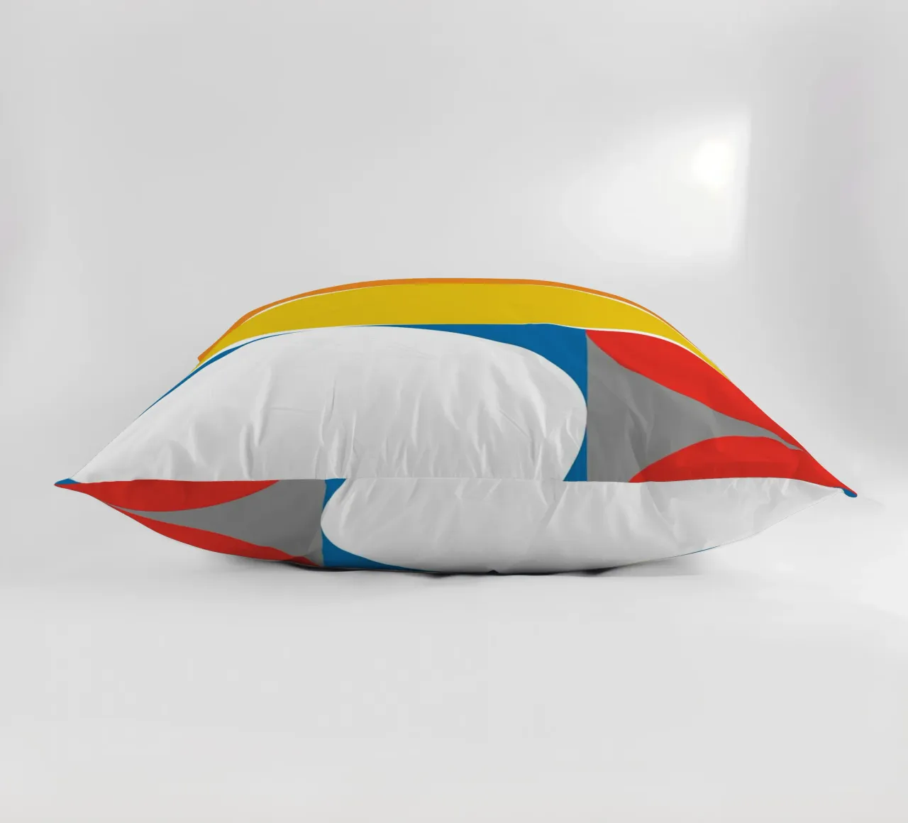 Bauhaus Circle Stretch cuscino da Family Bauhaus Art