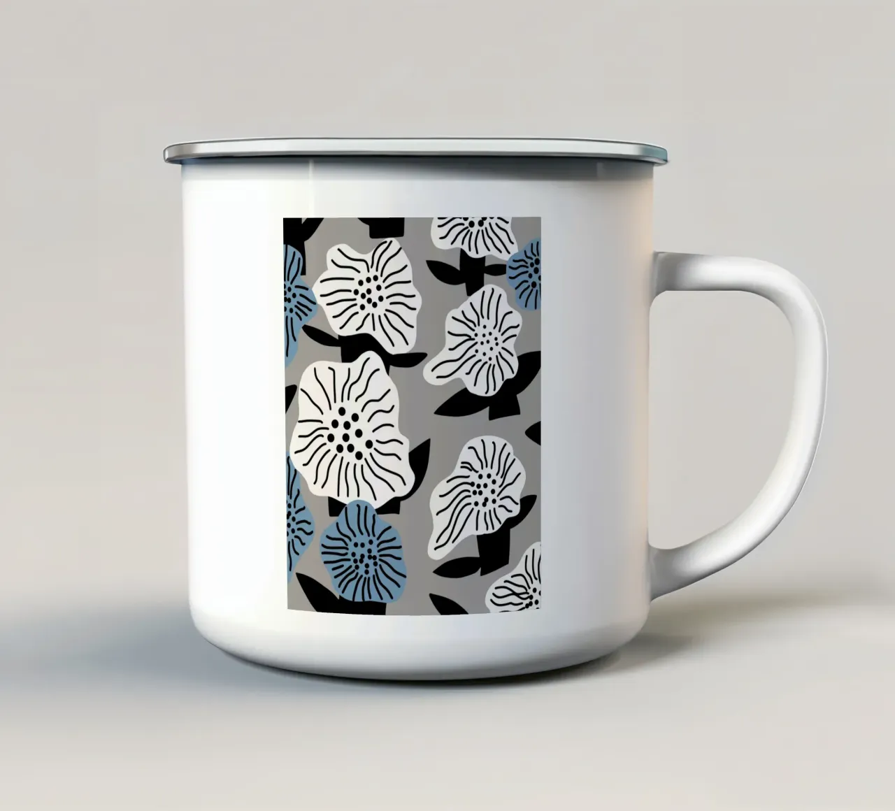 Fiori eclettici tazza in smalto da Little Dean