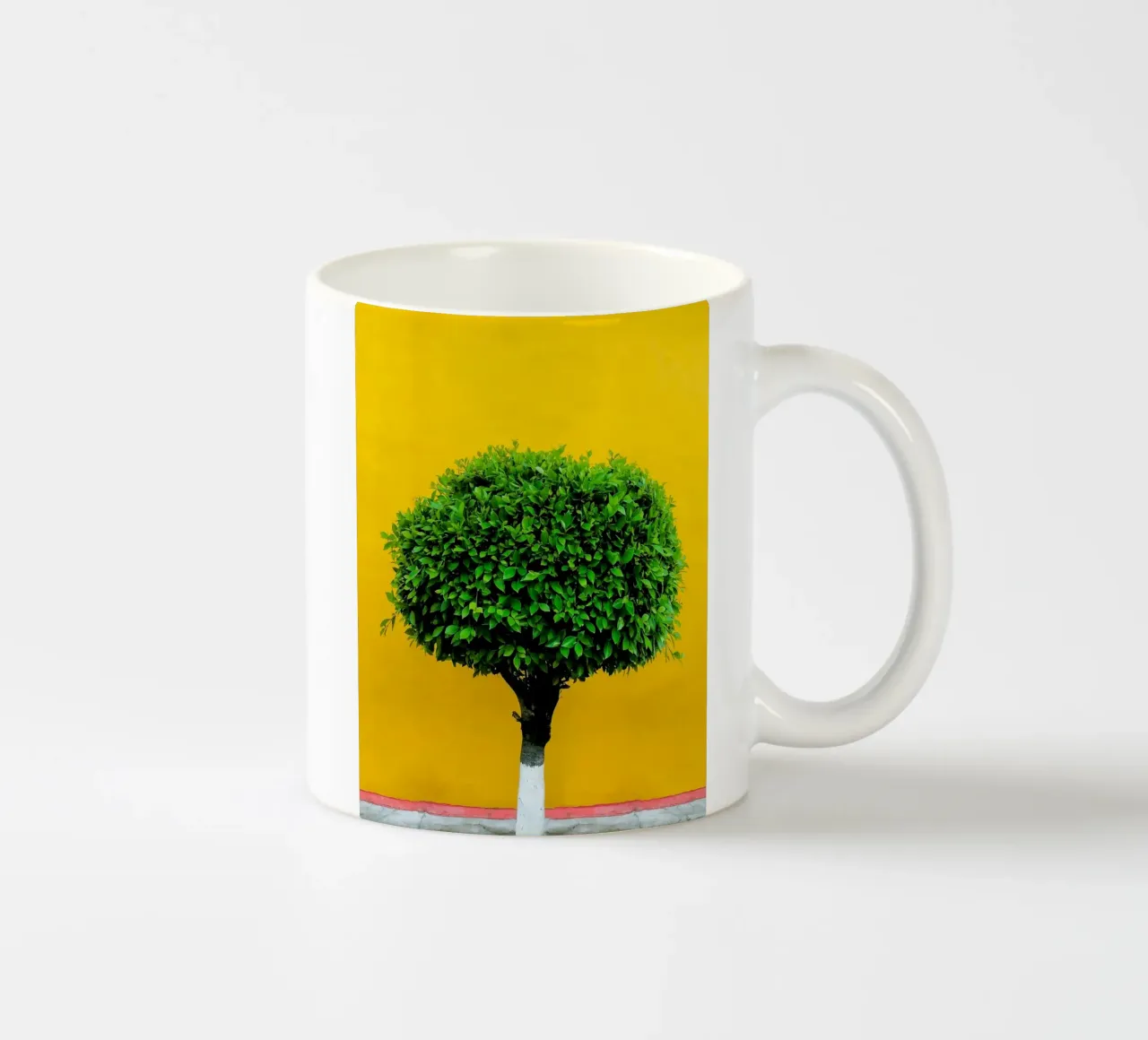 single tree in yellow shade tazza in ceramica da Monel