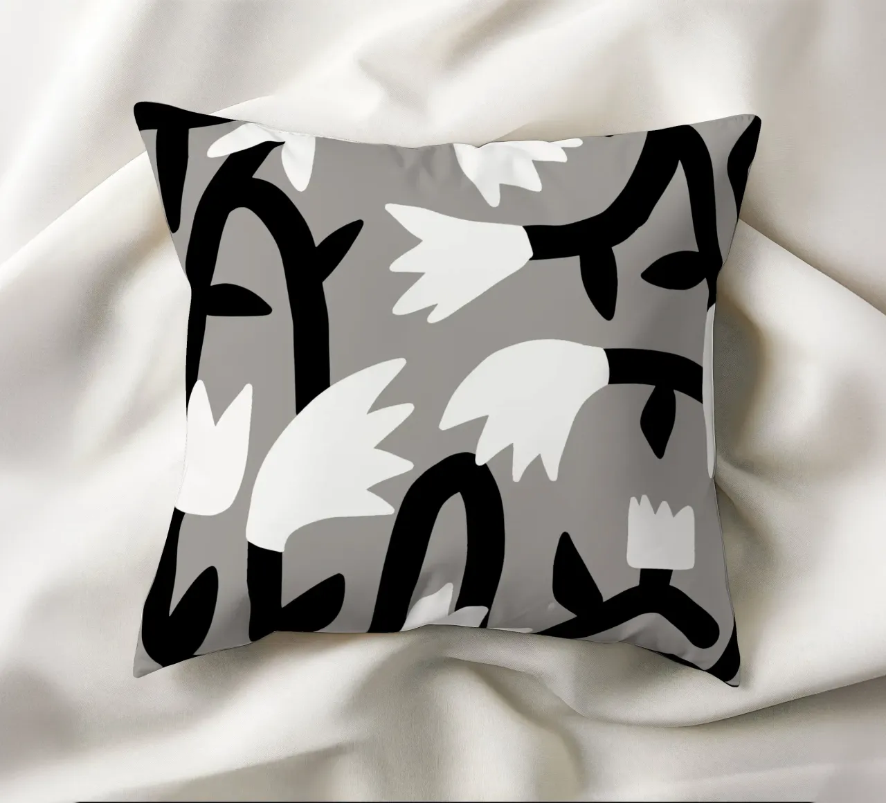 Bianco e nero floreale cuscino da Little Dean