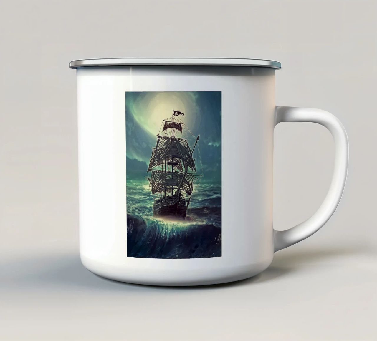 Nave pirata fantasma di notte tazza in smalto da Eva Nev