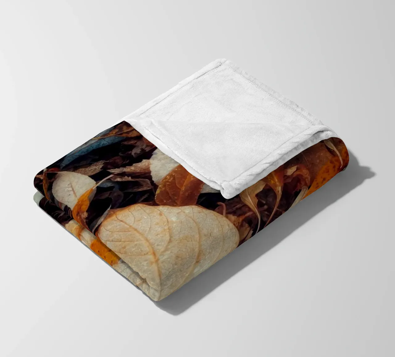 ein rotes Blatt Fleecedecke von Earthly Visions