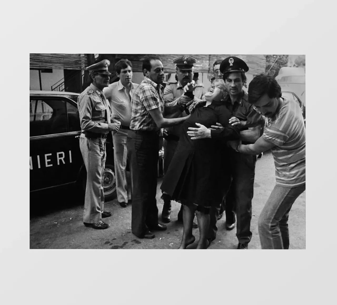 letizia battaglia obit en 4 pellicola backlit da Watson