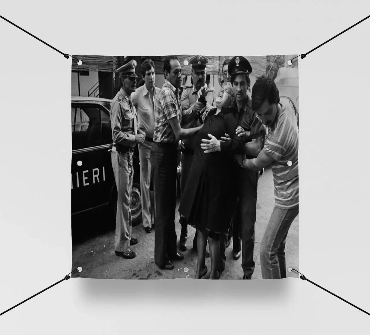 letizia battaglia obit en 4 telo in pvc da Watson