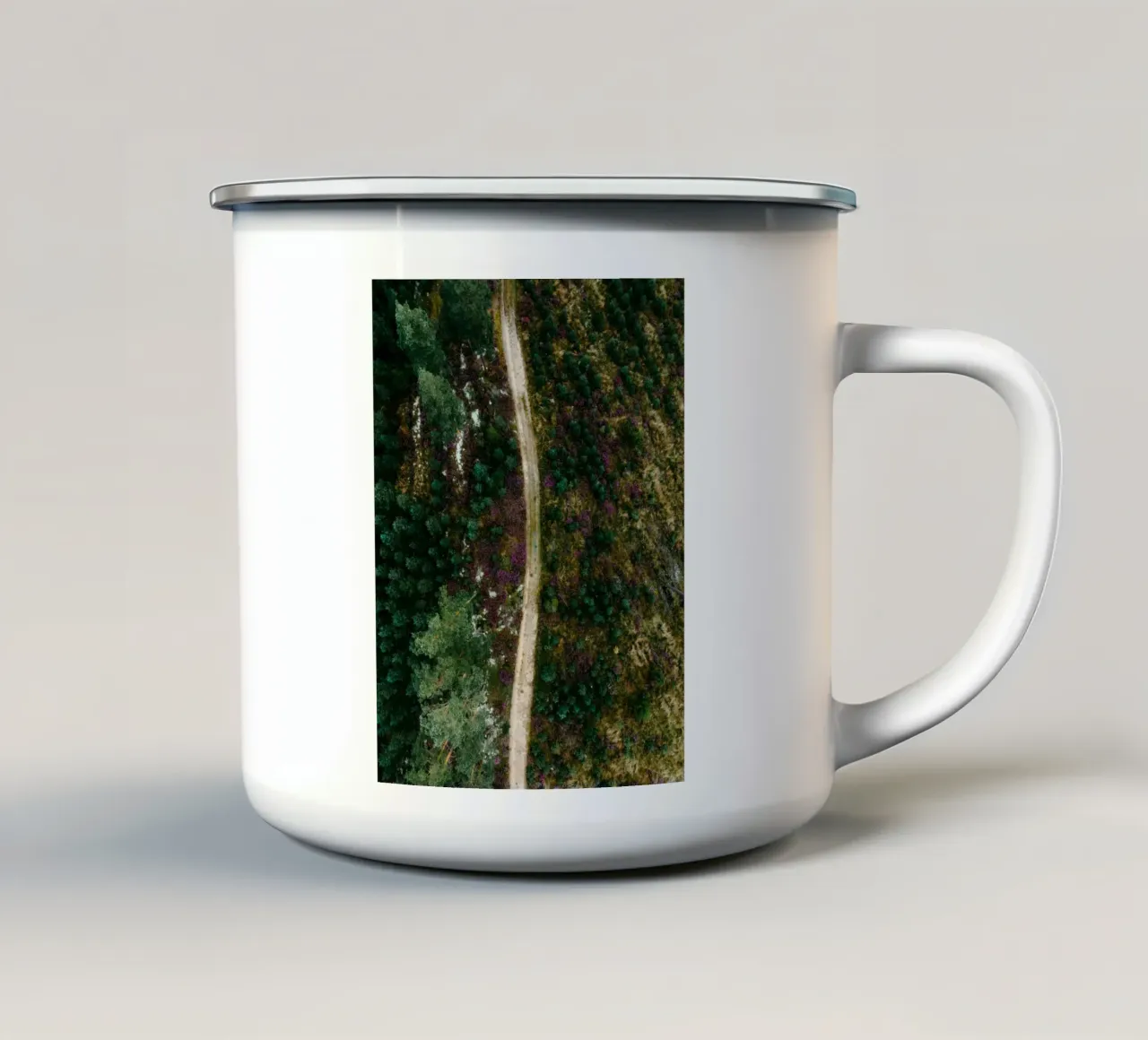 sentiero nella foresta tazza in smalto da Earthly Visions