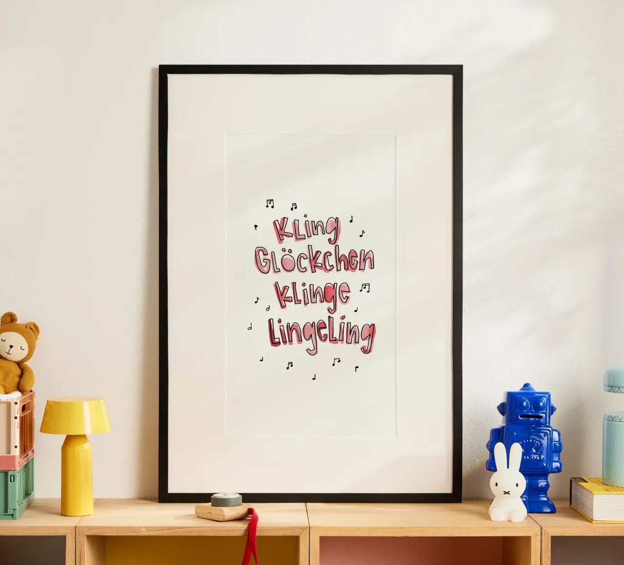 Kling Glöckchen poster con telaio in alluminio da Brushmeetspaper