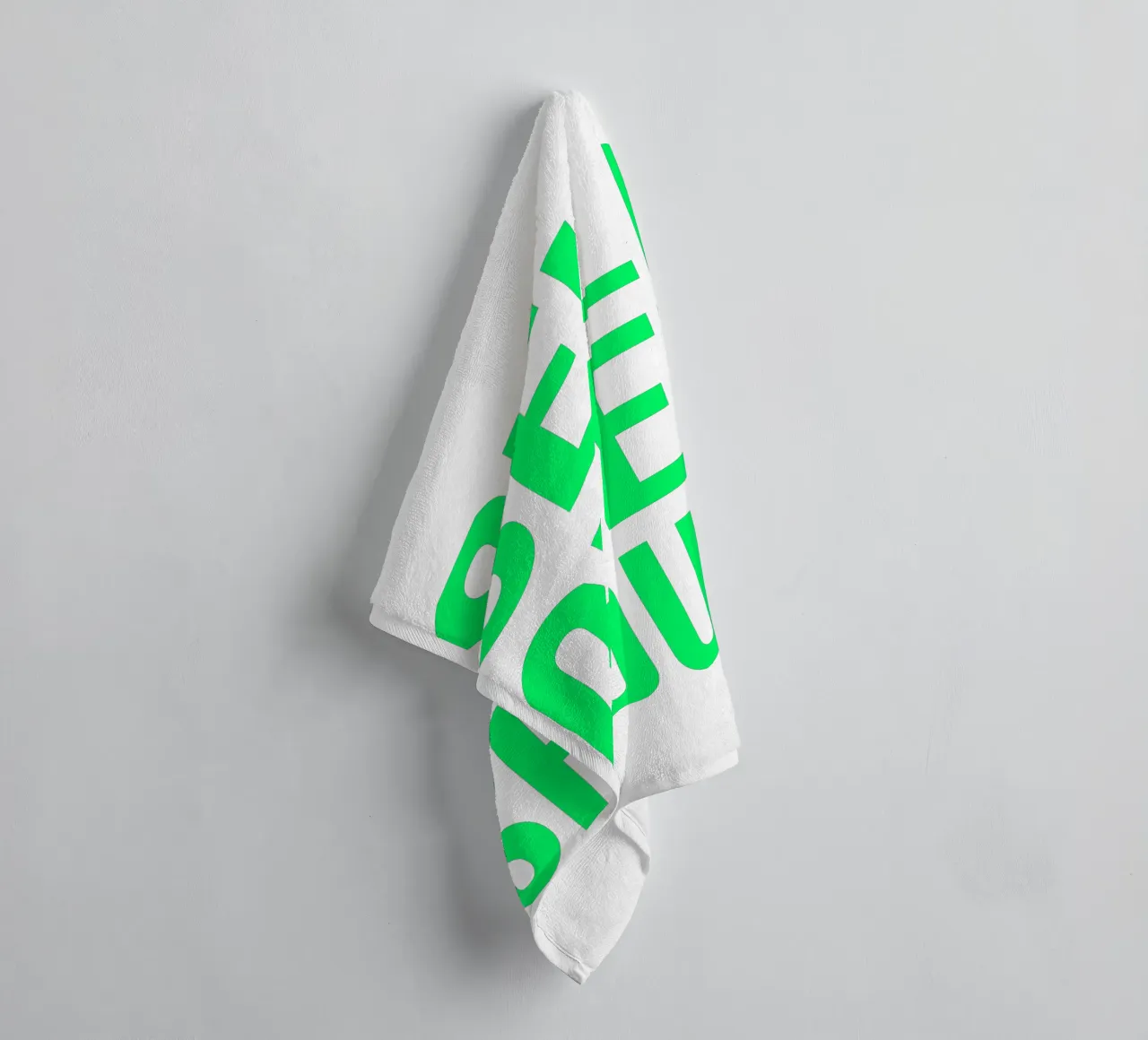OVER Series- bold letters, brave values (5 colors) asciugamano da bagno da OVER SERIES