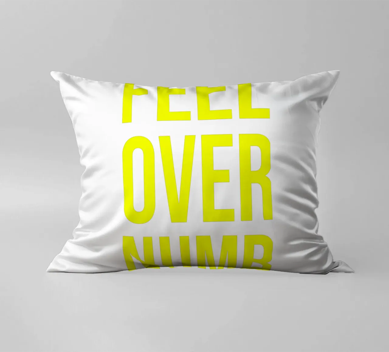 OVER Series- bold letters, brave values (5 colors) cuscino da OVER SERIES