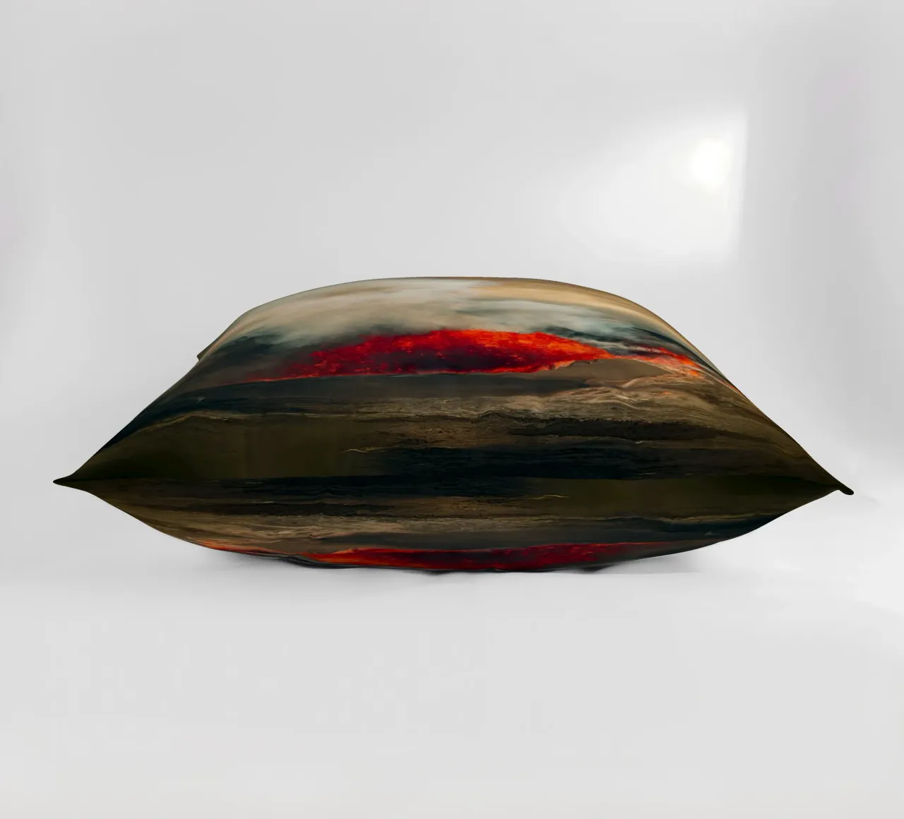 vulcano cuscino da Earthly Visions