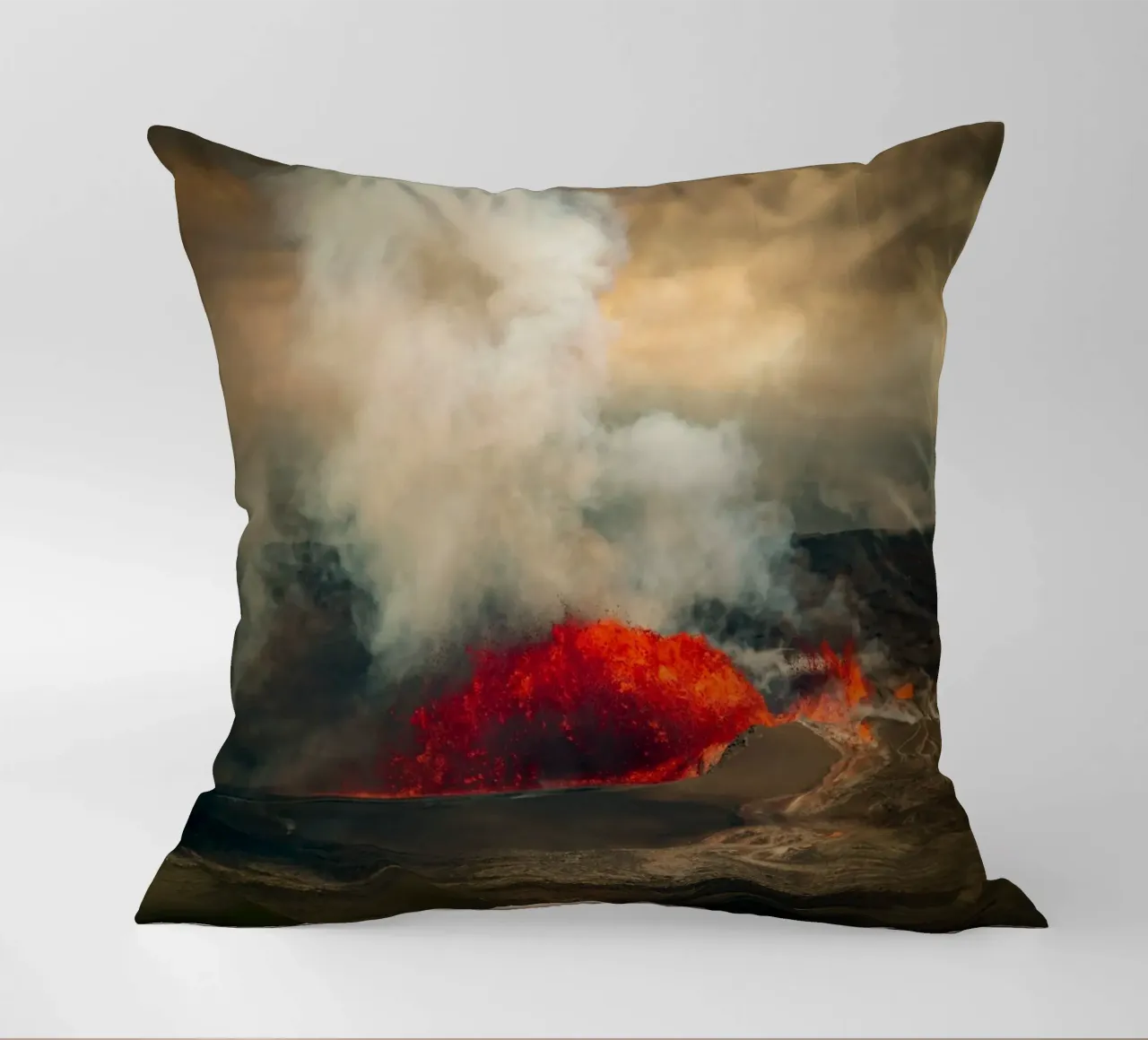 vulcano cuscino da Earthly Visions