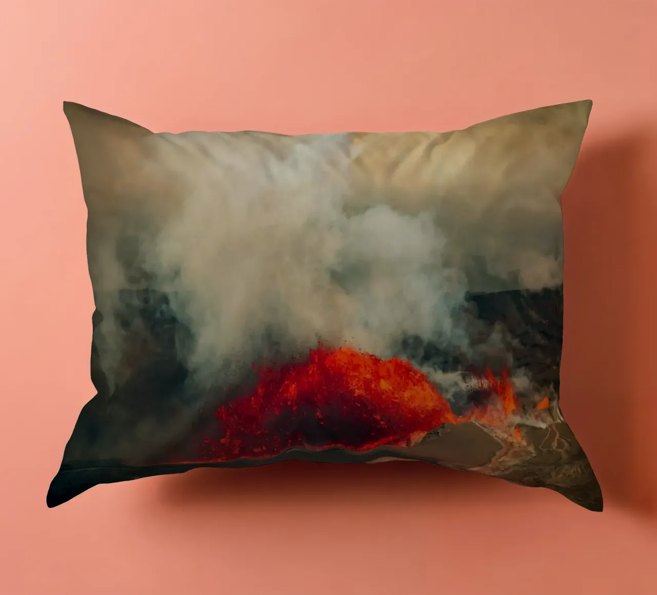 vulcano cuscino da Earthly Visions