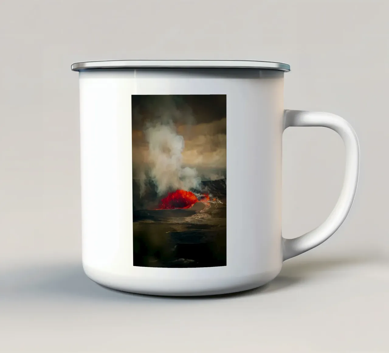 vulcano tazza in smalto da Earthly Visions