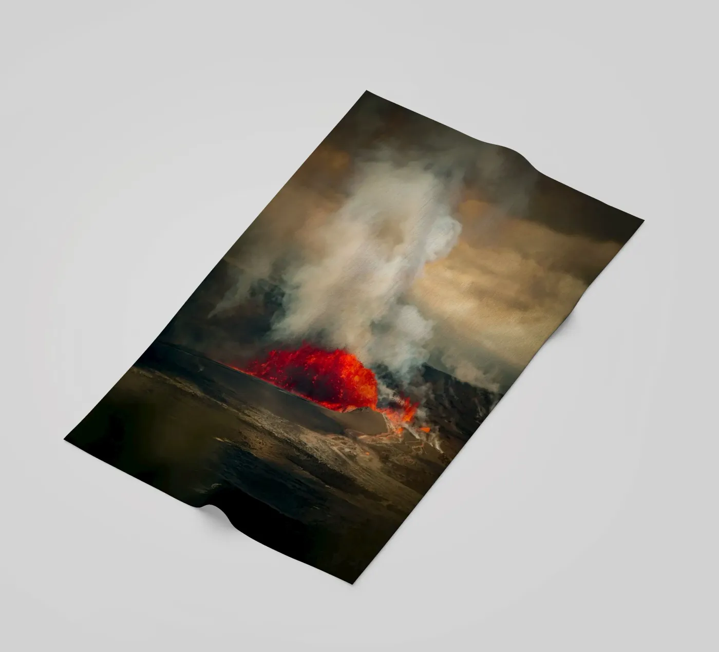 volcano strandhanddoek van Earthly Visions