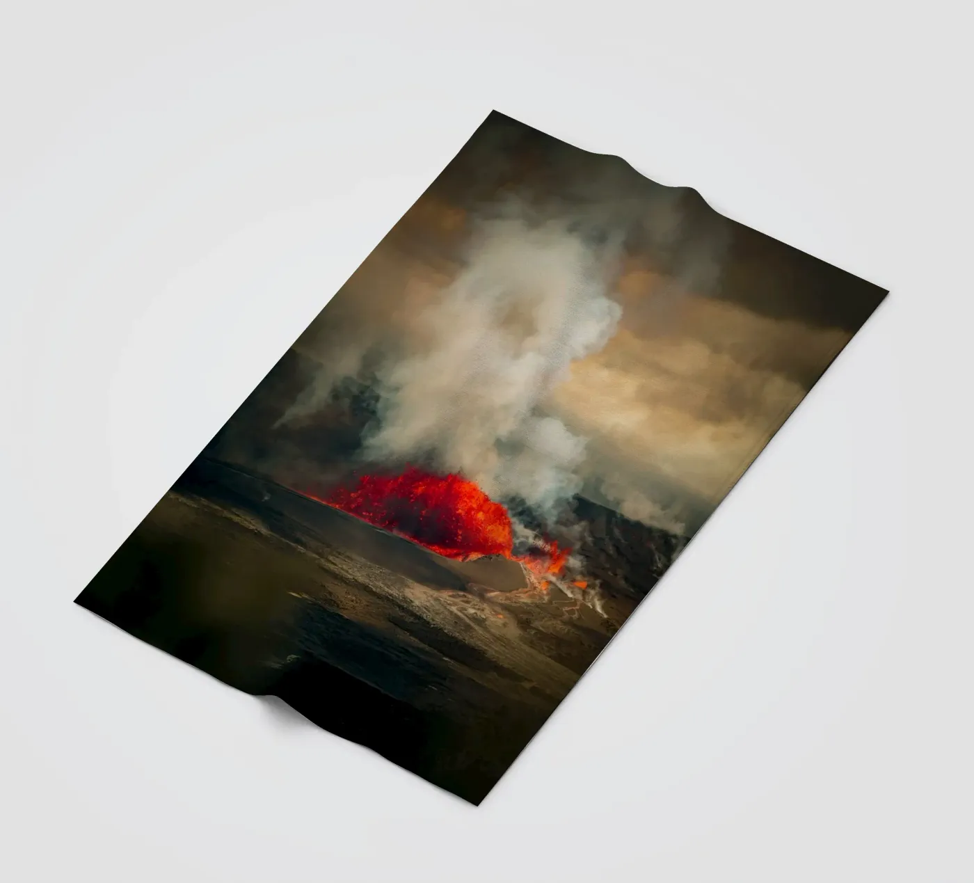 Vulkan Fleecedecke von Earthly Visions