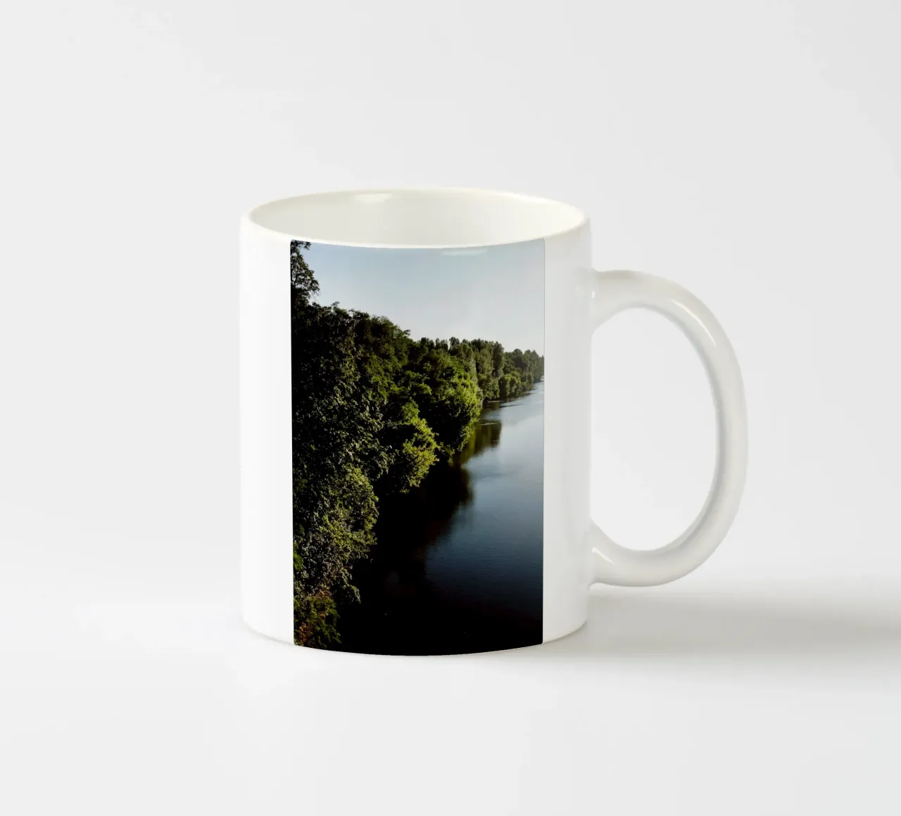 Fiume Dordogna in Perigord Francia tazza in ceramica da Simon Koy