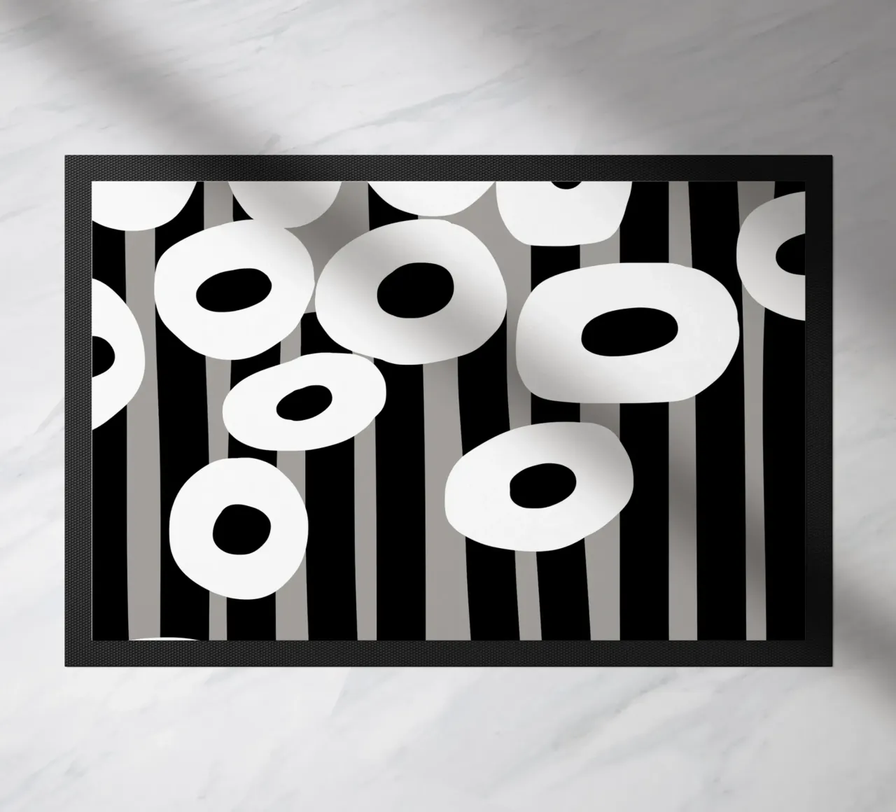 Bianco e nero floreale 04 zerbino da Little Dean